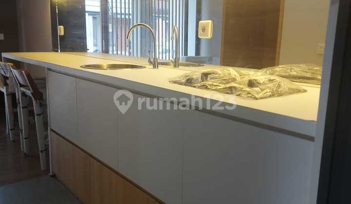 Good House Ready to Live in Fleekhauz BSD City, South Tangerang 2