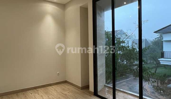 Brand New Vanya Park Cluster Azura House, South Tangerang, BSD 2