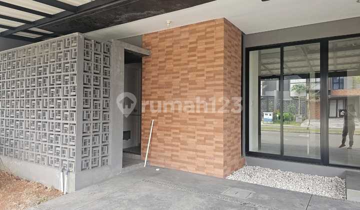 For Quick Sale: Nice House in Flavio Suvarna Sutera Cluster, Tangerang For Quick Sale: Nice House in Flavio Suvarna Sutera Cluster, Tangerang