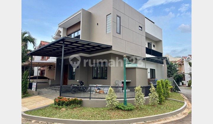 Di Jual Rumah (Hoek) 2.5 Lantai di Gading Pelangi Kelapa Gading, Jakarta Utara