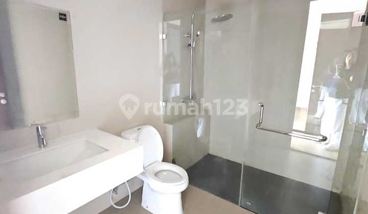 Rumah Bagus di Cluster Eldora Suvarna Sutera, Tangerang 2