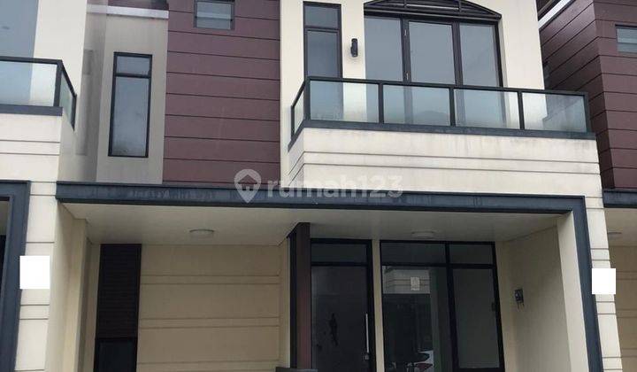 Rumah 2 Lt Rapi Siap Huni di Regalia Suvarna Sutera 1