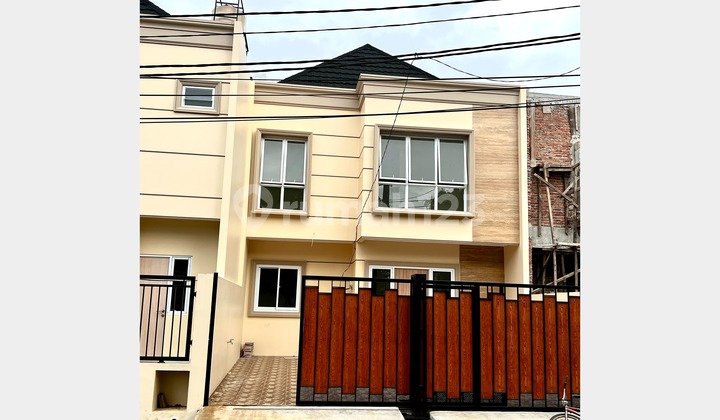 2-Story House in Gading Serpong, Tangerang