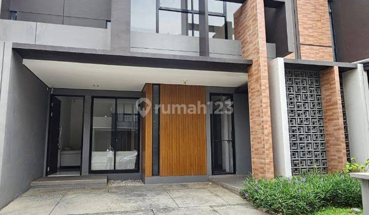 Rumah 2 Lt Rapi Plus Walking Closet di Flavio Suvarna Sutera 1