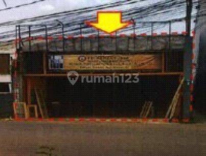 Unit Lelang Gudang 240m di Jalan Utama Pondok Aren 1