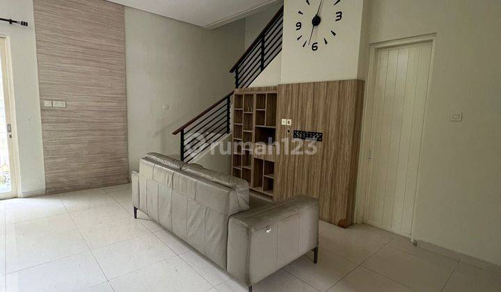 Disewakan Rumah Dalton Summarecon Serpong Tipe 8x18 Semi Furnished 2