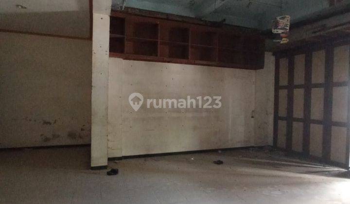 Disewakan Ruko 2 Lantai di Area Pertokoan Pekiringan Cirebon 2