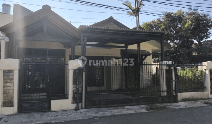 Disewakan Rumah Minimalist di Jl Sasana Budaya, Cirebon 1