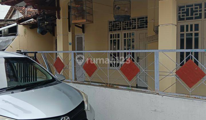 Bu, Rumah Nyaman di Kotamadya, Masuk Mobil Akses Mudah 1