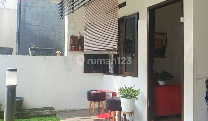 Dijual Rumah 2 Lantai Komplek Meteor Garden, Bandung 1