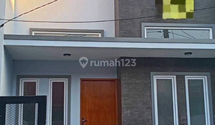 Rumah baru bagus dengan bahan material yg bagus bata merah dan besi yang bagus dan tebal  2