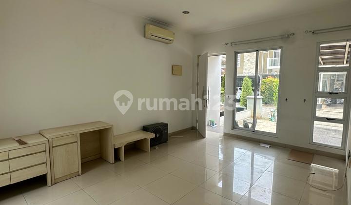 Rumah 2 Lantai Greenlake City Siap Huni Lokasi Strategis Rumah 2 Lantai Greenlake City Siap Huni Lokasi Strategis