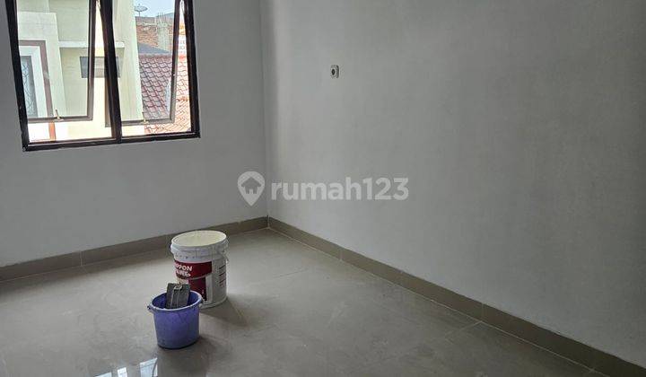 Rumah Metland 2 Lantai Siap Huni Lokasi Strategis 2