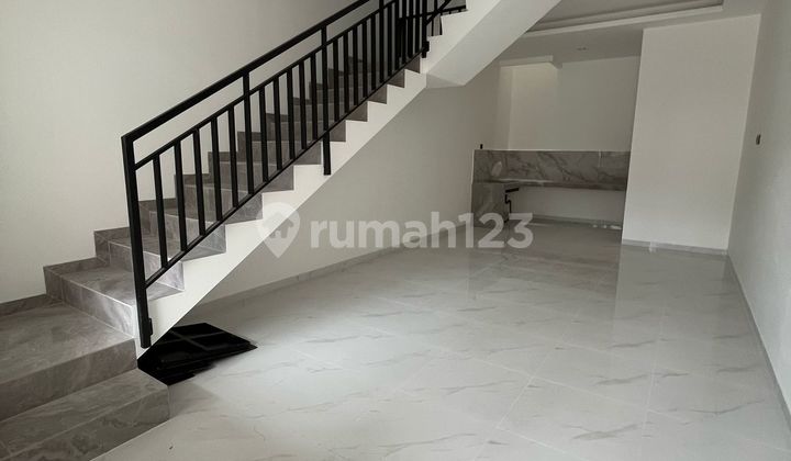 Brand New House in Tomang Ready to Occupy Strategic Location 2
