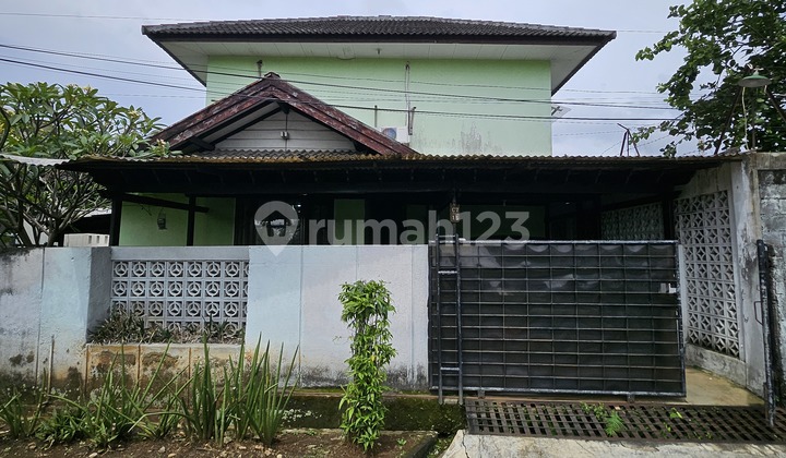 Rumah Bintaro Jaya 2 Lantai Lokasi Strategis 2