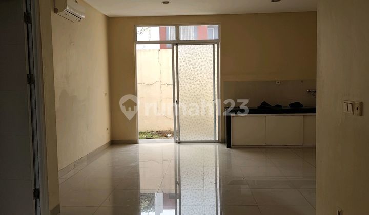 Rumah Greenlake City 2 Lantai Siap Huni Lokasi Strategis 1