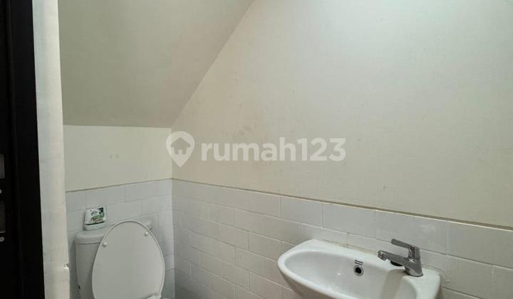 Minimalist House Lippo Karawaci Semi Furnished Super Strategic Location 2