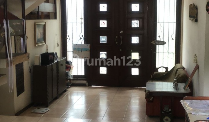 Hoek 2-Story House Alam Sutera Strategic Location 2