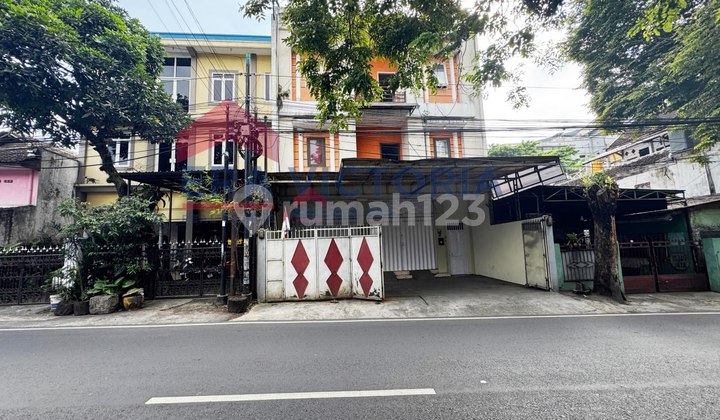Dijual Rumah Kost Aktif Area Lowokwaru Turun Harga Dari 7,5 Milyar, Kamar Tidur 25, Dekat Matos, dan Kampus-Kampus.