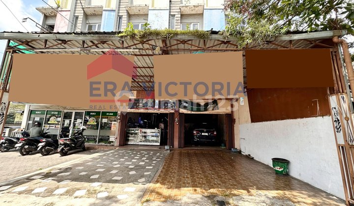 Dijual Ruko 3 Lantai Connecting Area Blimbing Tepi Jalan Ramai Lokasi Strategis. Dijual Ruko 3 Lantai Connecting Area Blimbing Tepi Jalan Ramai Lokasi Strategis.