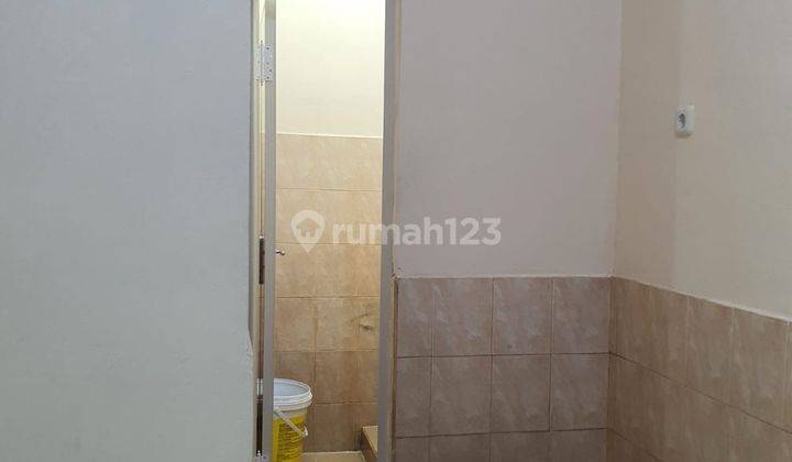 Rumah Bagus Rapi Siap Huni Baru Renovasi di Taman Royal Tangerang 2