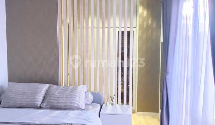 Rumah 2 Lantai Semi Furnish di Malibu Village Gading Serpong