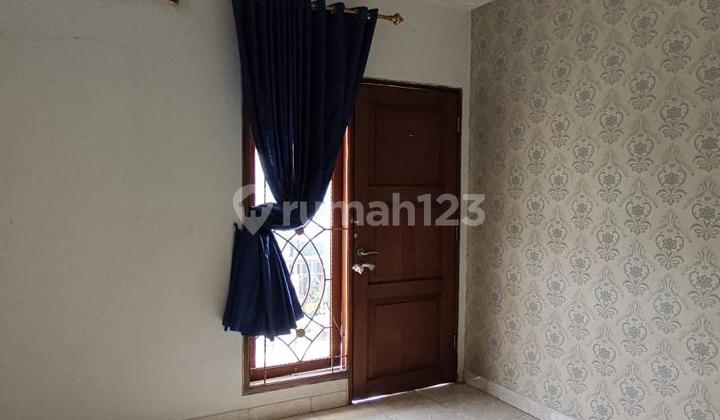 Rumah 2 Lantai Siap Huni Rapi di Nirwana Modernland 2