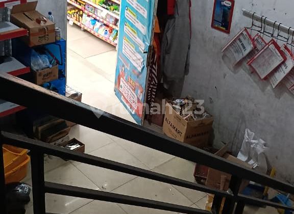 3-story 230m2 Shophouse in a Strategic Location at Perum 1, Karawaci 2