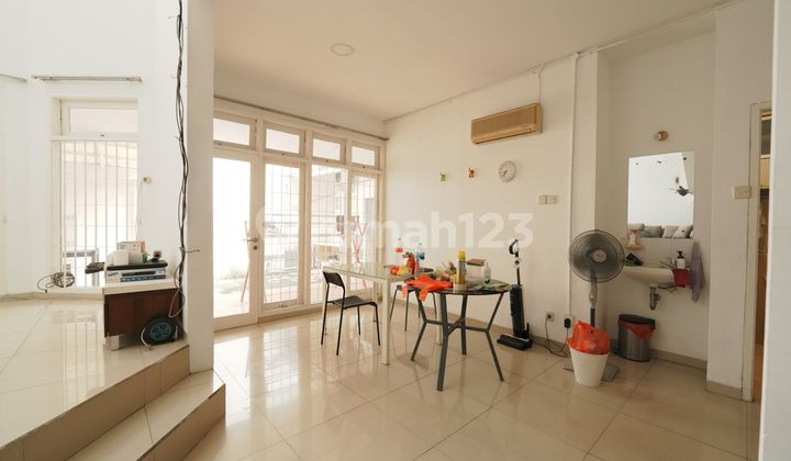 Nice Ready-to-Occupy Strategic House At Himalaya Park, Lippo Karawaci 2