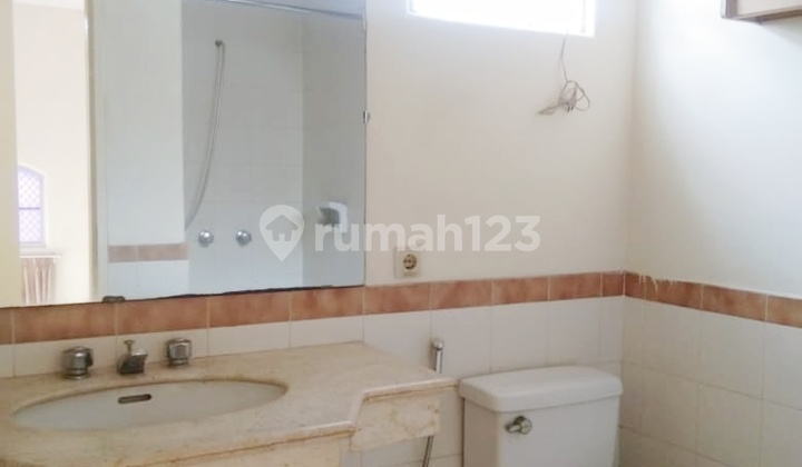 For Rent 2-Story House Ready to Occupied Neat in Taman Cendana Golf 2