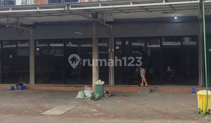 For Rent Fast Flora Aryana Karawaci 2-Story Shop House Ready to Use For Rent Fast Flora Aryana Karawaci 2-Story Shop House Ready to Use