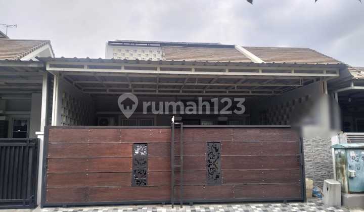 Rumah 1,5 lantai Siap Huni Rapi Di Cluster Grassia, Banjar Wijaya