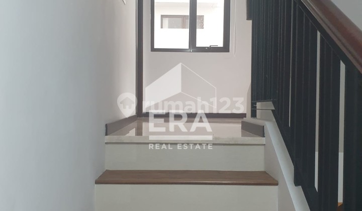 Luxury House Ready to Occupancy Elite Cluster Area Kimora The Zora BSD 2