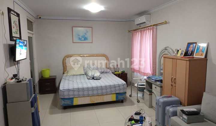 Rumah Besar Hunian Asri Nyaman di Taman Pattaya Dekat Tol & Uph 2