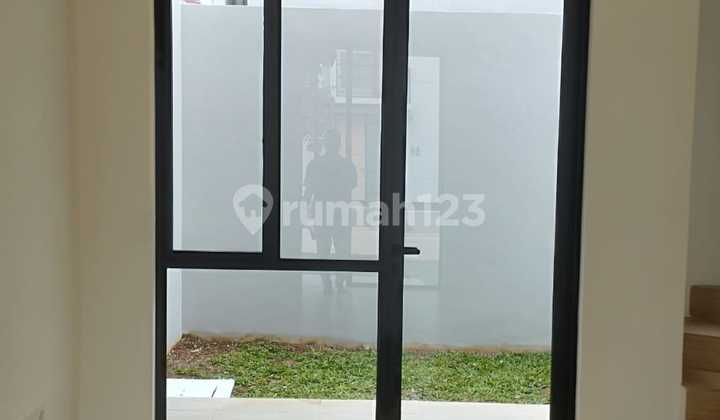 Rumah Baru Serah Terima Siap Huni Cendana Essence Lippo Karawaci.