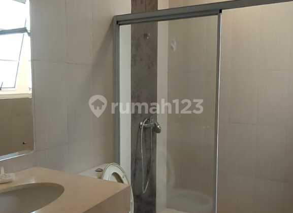 2-Story Furnished House Ready to Occupancy Rolling Hills Lippo Karawaci 2