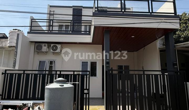 Rumah Besar 2 Lantai Regancy Melati Mas 4+1 KT Rapi Siap Huni