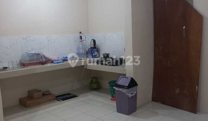 Rumah 1,5 Lantai Rapi Siap Huni Di Cluster Mahoni Taman Royal 1 Tangerang 2