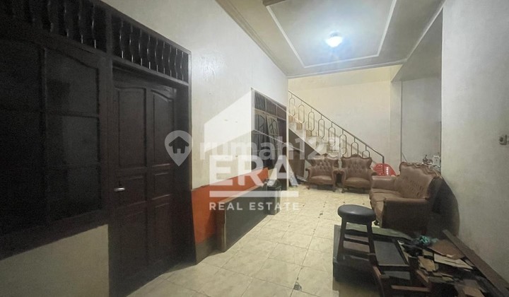 Rumah dan Kios 3 Unit Strategis di Pinggir Jalan Perumnas Karawaci 2
