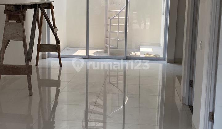 Rumah Bagus 2 Lt Hunian Nyaman Taman Ubud Permata Lippo Karawaci. 2