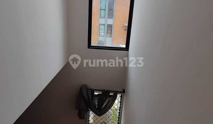 Di Kontrakan Rumah Cendana View Lippo Karawaci Dekat UPH & RS Di Kontrakan Rumah Cendana View Lippo Karawaci Dekat UPH & RS