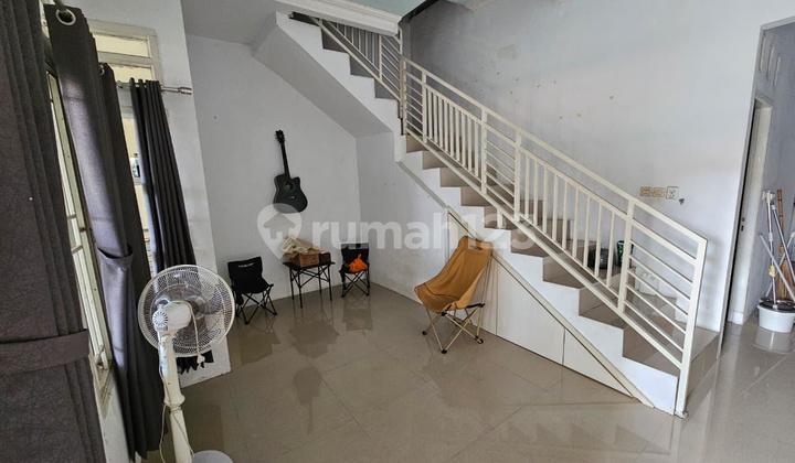 Rumah 2 Lantai di Petukangan Selatan Dekat Universitas Dekat Tol Rumah 2 Lantai di Petukangan Selatan Dekat Universitas Dekat Tol
