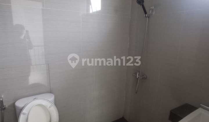 Rumah 2 Lantai Siap Huni di Belakang Pusat Perbelanjaan Aeon Mall 2