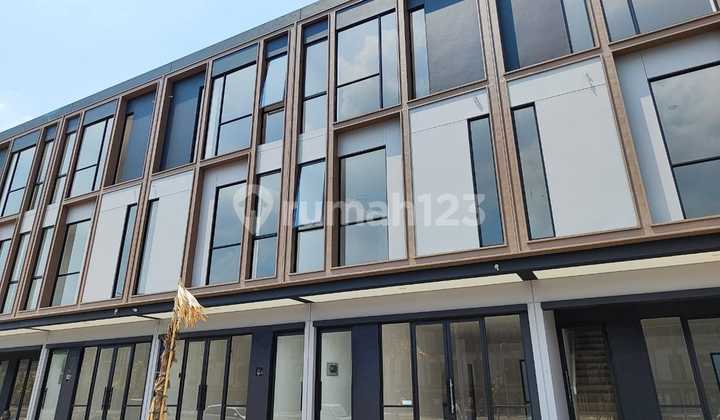 Ruko Park Serpong Hive Park Avenue 3 Floors Near Residential Area Ruko Park Serpong Hive Park Avenue 3 Floors Near Residential Area