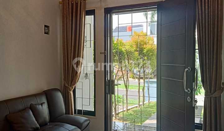 Rumah Bagus 2 Lt Hunian Nyaman di Taman Holandia Lippo Karawaci