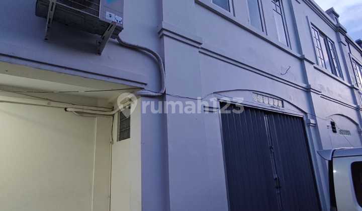 2-Story Hook Ruko Fully Renovated in Strategic Banjar Wijaya, Ready to Use 2-Story Hook Ruko Fully Renovated in Strategic Banjar Wijaya, Ready to Use
