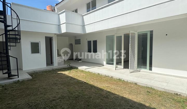 Rumah Luas Taman Bromo Lippo Karawaci 2 Lantai Siap Huni