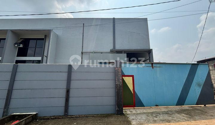 Warehouse with a Ready-to-Use Office in the Sigma Kartika Industrial Area.