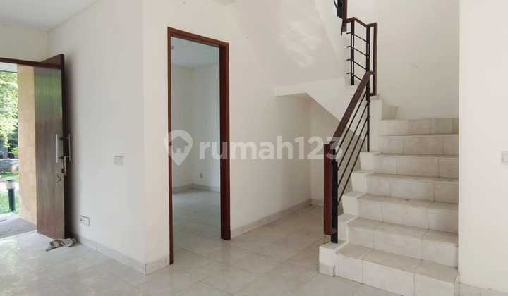 Rumah Nyaman di Lingkungan Asri Cluster Green Cove Rumah Nyaman di Lingkungan Asri Cluster Green Cove