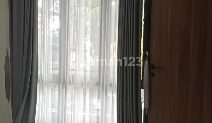 Dikontrakan Rumah 2 Lantai Siap Huni Nyaman di Villa Melati Mas 2